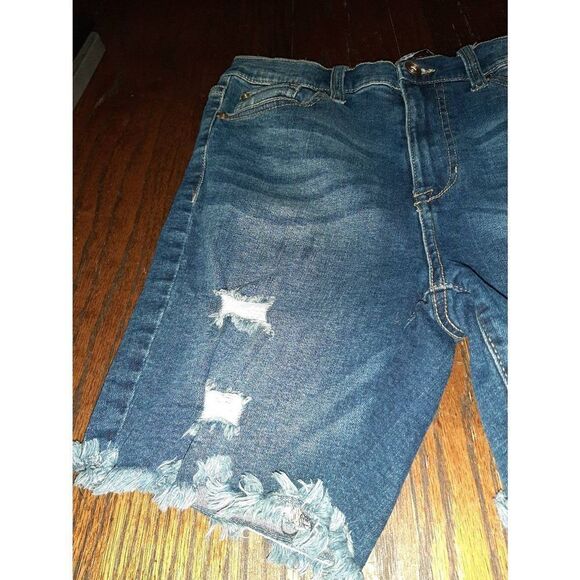 Junior Jr Sz 7 28" Waist Celebrity Pink Bermuda Distressed Denim Blue Jean Short - Picture 3 of 5